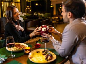 Punya Pacar Pelit soal Makan saat Kencan, Wanita Ini Pilih Putus! Punya Pacar Pelit soal Makan saat Kencan, Wanita Ini Pilih Putus!