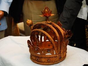 Mahkota Sultan Siak Pulang Kampung, Jadi Buruan Warga karena Bernilai Sejarah Mahkota Sultan Siak Pulang Kampung, Jadi Buruan Warga karena Bernilai Sejarah