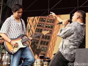 Sore Romantis Bareng MALIQ & DEssentials di The Sound Project 2025 Sore Romantis Bareng MALIQ & DEssentials di The Sound Project 2025