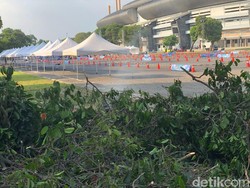 Viral Warga Keluhkan Asap Pembakaran Sampah di Stadion Mandala Krida