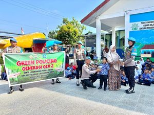 Cara Polisi di Meranti Tumbuhkan Cinta Tanam Pohon ke Anak-anak TK hingga SD