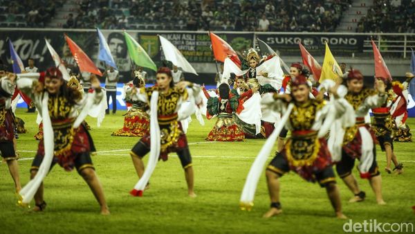 Potret Semarak Pembukaan Super League 2025/2026