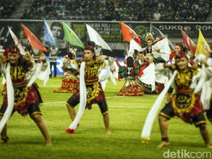 Potret Semarak Pembukaan Super League 2025/2026
