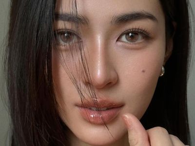 Potret Lingling Kwong, Aktris Thailand Jadi Wanita Tercantik di Dunia 2026