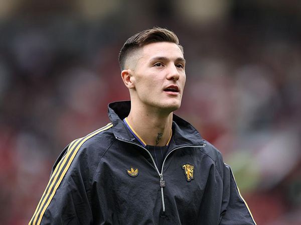 Galeri Foto: Perkenalan Sesko di Old Trafford