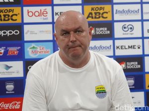 Skuad Persib Gemuk, Bojan Hodak: Beberapa Pemain Mungkin Dipinjamkan Skuad Persib Gemuk, Bojan Hodak: Beberapa Pemain Mungkin Dipinjamkan