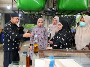 Kunjungi Sky Farm, Bupati Ipuk Ajak Masyarakat Terapkan Sustainable Living Kunjungi Sky Farm, Bupati Ipuk Ajak Masyarakat Terapkan Sustainable Living