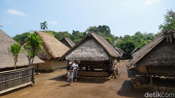 Pesona Beleq: Warisan Sasak, Desa Adat Tertua Memukau.