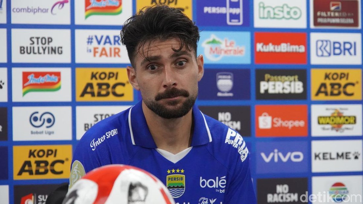 Pemain Persib Bandung, Frans Putros. (Foto: Bima Bagaskara/detikJabar)
