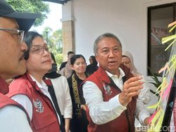 Sri Mulyani Baca Cita-cita Siswa Sekolah Rakyat: Nggak Ada yang Mau Jadi Menkeu?