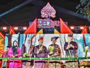 Menbud Puji Pekan Budaya Melayu Serumpun: Wadah Dialog Antarbudaya Menbud Puji Pekan Budaya Melayu Serumpun: Wadah Dialog Antarbudaya
