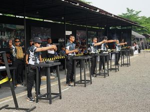 Sambut Kemerdekaan RI, Brimob Polda Metro Gelar Lomba Menembak Sambut Kemerdekaan RI, Brimob Polda Metro Gelar Lomba Menembak