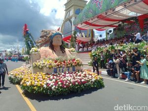 Tomohon International Flower Festival (TIFF) Jadi Bukti Semangat Kolaboratif Pengembangan Event Indonesia Tomohon International Flower Festival (TIFF) Jadi Bukti Semangat Kolaboratif Pengembangan Event Indonesia