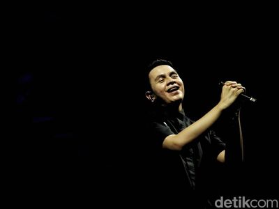 Panggung Intimate Tulus di The Sounds Project Vol. 8