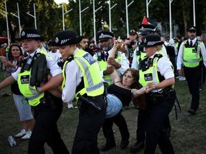 Polisi Inggris Tangkap 466 Pendemo Dukung Gerakan Pro-Palestina Polisi Inggris Tangkap 466 Pendemo Dukung Gerakan Pro-Palestina
