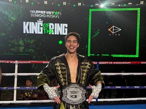 Adu Jotos Cuma 38 Detik, El Rumi Menang TKO Lawan Jefri Nichol Adu Jotos Cuma 38 Detik, El Rumi Menang TKO Lawan Jefri Nichol