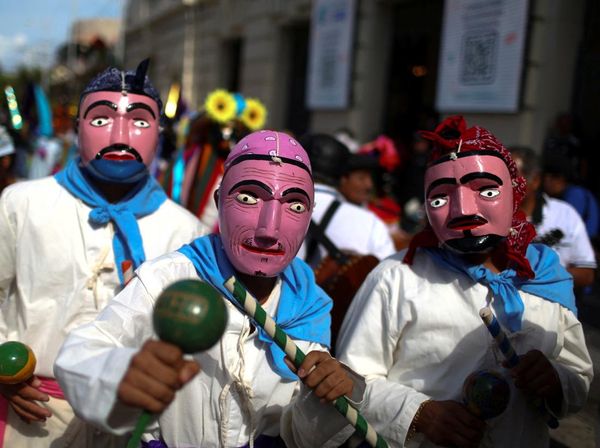Budaya Adat Semarakkan Panggung Festival El Salvador