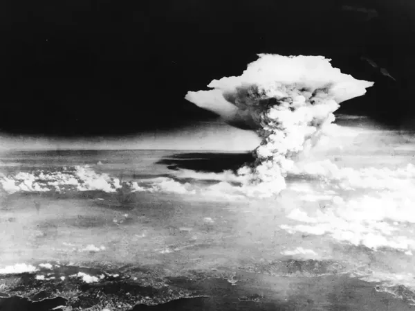 Foto Pengeboman Hiroshima, Ingatkan Bahaya Senjata Nuklir