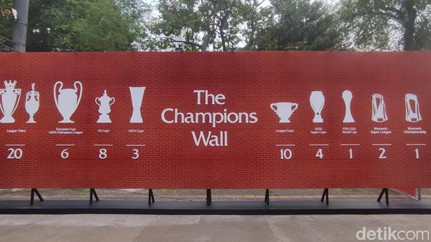 LFC x adidas Indonesia