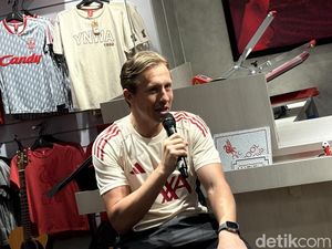 Lucas Leiva Sebut Pesaing Liverpool Musim Depan, Ada MU Lucas Leiva Sebut Pesaing Liverpool Musim Depan, Ada MU