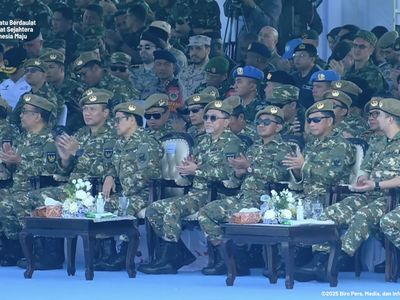 Potret AHY, Cak Imin hingga Bahlil Berseragam Loreng di Batujajar
