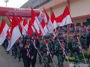 Polda Kepri Gelar Kirab Kebangsaan Merah Putih, Tempuh 17 Kilometer Polda Kepri Gelar Kirab Kebangsaan Merah Putih, Tempuh 17 Kilometer