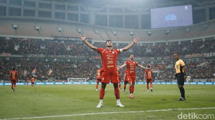 Persija Jakarta membuka kiprahnya di Super League 2025/2026 dengan gemilang. Menjamu Persita Tangerang, Macan Kemayoran menang 4-0 lewat dua gol Allano.