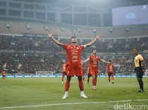 Persija Kalahkan Persita 4-0