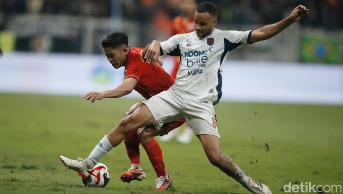Persija Kalahkan Persita 4-0 Persija Jakarta membuka kiprahnya di Super League 2025/2026 dengan gemilang. Menjamu Persita Tangerang, Macan Kemayoran menang 4-0 lewat dua gol Allano.
