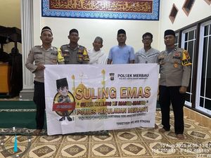 Suling Emas Polres Meranti Ajak Warga Tanam Pohon hingga Cegah Karhutla Suling Emas Polres Meranti Ajak Warga Tanam Pohon hingga Cegah Karhutla