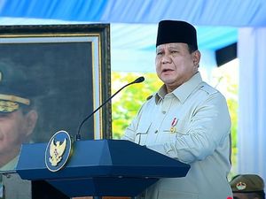 Prabowo Bicara Wawasan Pertahanan Defensif: Seluruh Bangsa Kita Pertahankan Prabowo Bicara Wawasan Pertahanan Defensif: Seluruh Bangsa Kita Pertahankan