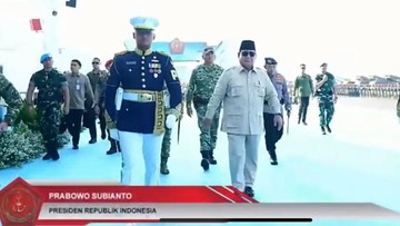 Prabowo Disambut Meriah dalam Gelar Pasukan di Batujajar.