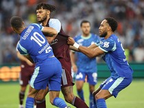 Momen Ribut Marseille Vs Aston Villa, Bikin Jersey Greenwood Sobek!