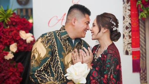 Lamaran Sederhana Angie Ang dengan Tentara Agung Afrida