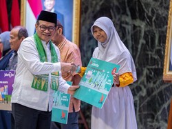 Bank Jakarta Bagikan Bansos ke 56.351 Penerima Baru di Jakarta-Pulau Seribu