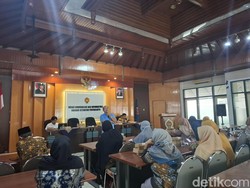 Pelaku UMKM di Jogja Dilatih e-Bisnis, Diajak Waspada Scamming-Melek AI