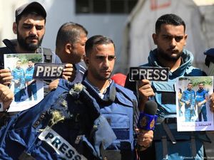 Israel Bunuh Jurnalis Al-Jazeera di Gaza Atas Tuduhan Teror Israel Bunuh Jurnalis Al-Jazeera di Gaza Atas Tuduhan Teror