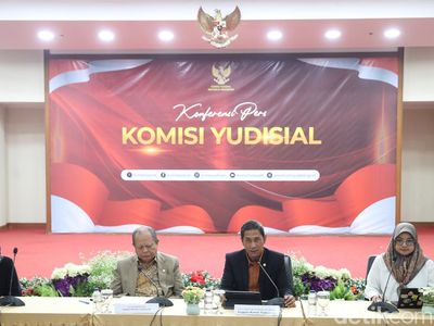 KY Umumkan 13 Calon Hakim Agung dan 3 Hakim Ad Hoc HAM