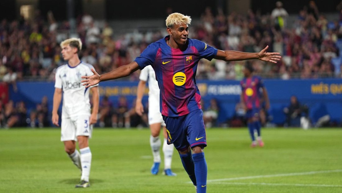Barcelona vs Como di Joan Gamper Trophy. (Foto: Getty Images/Alex Caparros)