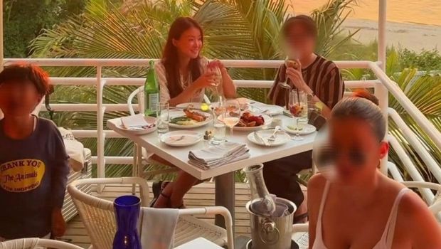 Lee Si Young minta maaf usai dituding berperilaku tak sopan di sebuah restoran di Amerika Serikat.
