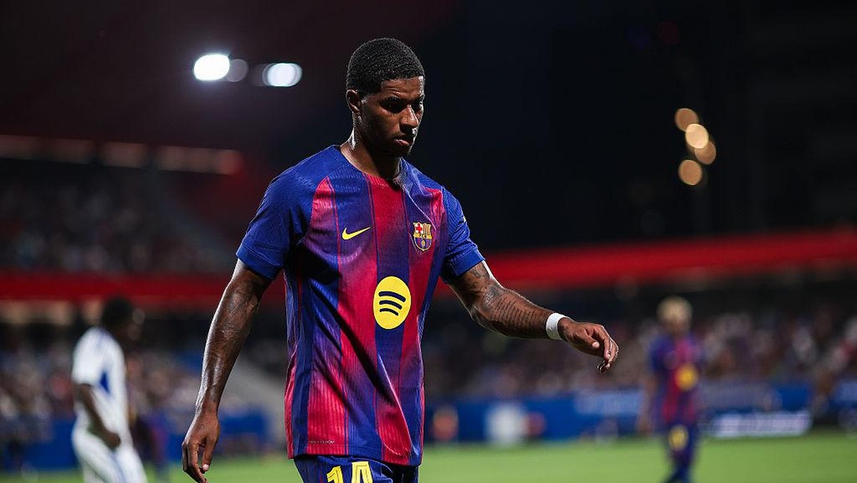 Marcus Rashford mau mencetak sejarah di Barcelona. (Foto: Eric Alonso/Getty Images)