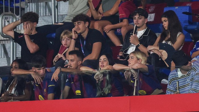 Nicki Nicole Nicki Nicole, singer follows the action during the Joan Gamper Trophy match between FC Barcelona and Como1907 at Estadi Johan Cruyff on August 10, 2025 in Barcelona, Spain. (Photo by Eric Alonso/Getty Images)
