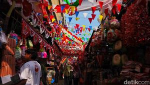 Pasar Mester Jadi Lautan Merah Putih Sambut HUT ke-80 RI
