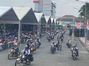 Bupati Fawait Sambut Kedatangan Ratusan Rider yang Singgah di Jember Bupati Fawait Sambut Kedatangan Ratusan Rider yang Singgah di Jember