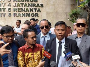 Roy Suryo cs Minta Pemeriksaan soal Ijazah Palsu Ditunda: Rayakan HUT RI
