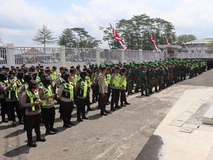 1.402 Personel Amankan Laga Arema FC vs PSBS Biak di Kanjuruhan