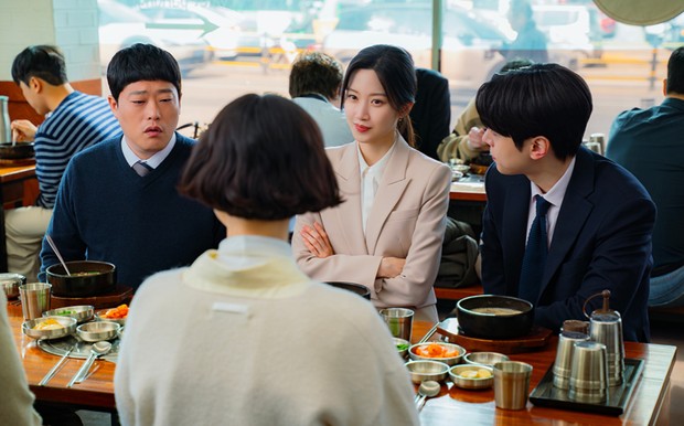 Potret jajaran pemeran utama drama 'Law and the City'/ Foto: instagram.com/tvn_drama Potret jajaran pemeran utama drama 'Law and the City'