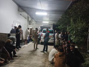 Siswa SMKN Komodo Tewas Tenggelam di Pantai Pede Labuan Bajo Siswa SMKN Komodo Tewas Tenggelam di Pantai Pede Labuan Bajo