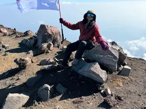 Nggak Ada Capeknya, Usai Rinjani, Atiek CB Gapai Puncak Gunung Slamet Nggak Ada Capeknya, Usai Rinjani, Atiek CB Gapai Puncak Gunung Slamet