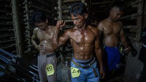 Buruh Pabrik Genting Jatiwangi Adu Otot di Lomba Binaraga